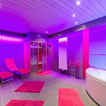 Semesterbostad Cozy Holiday In With Sauna And Jacuzzi