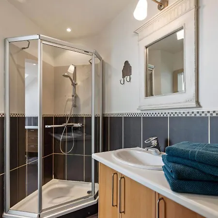 Semesterbostad Cozy Holiday In With Sauna And Jacuzzi