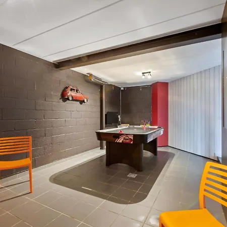 Cozy Holiday In With Sauna And Jacuzzi Semesterbostad *